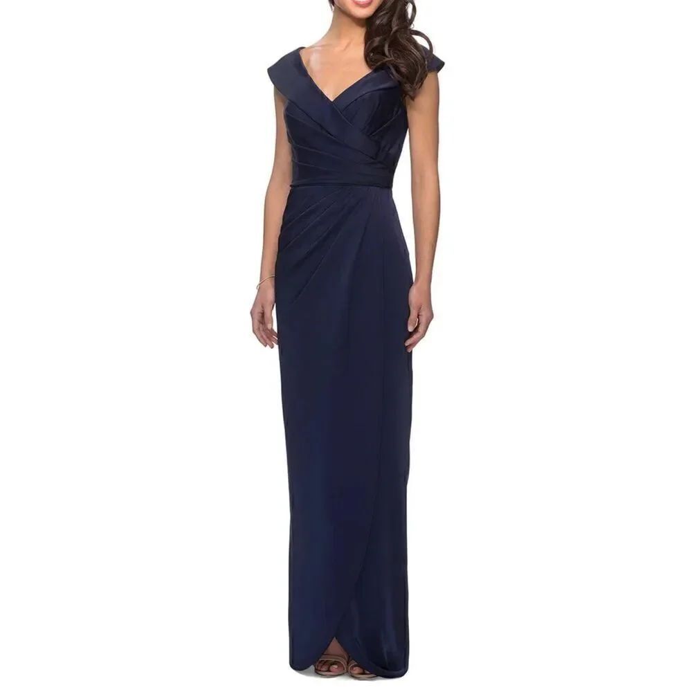 La Femme Ruched Column Gown in Navy NWOT Size 12